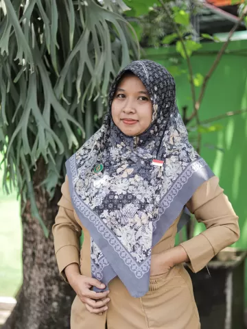 Helfiana Noviarista